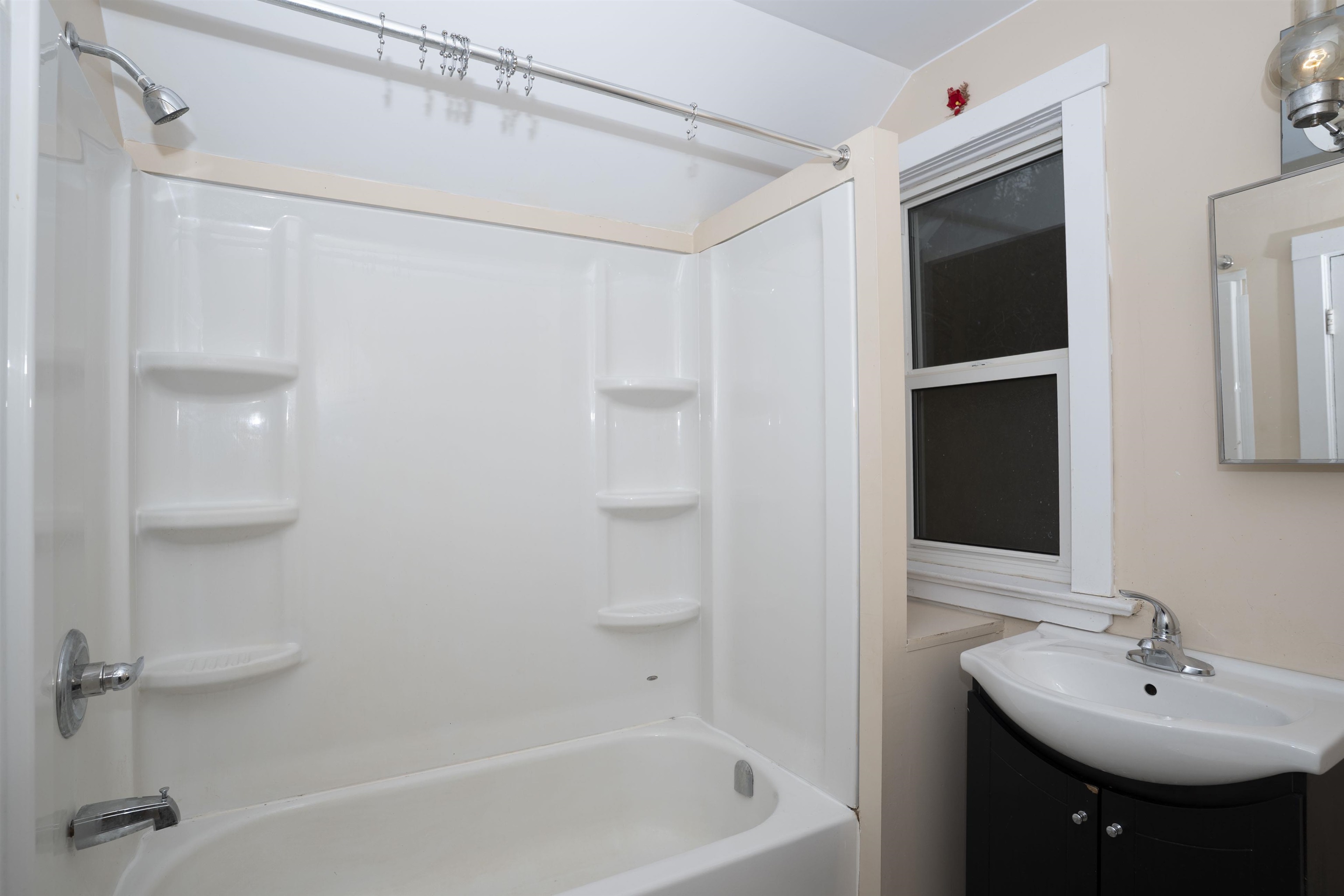 447 VICKERS Street N, Thunder Bay, Ontario, Canada photo 20
