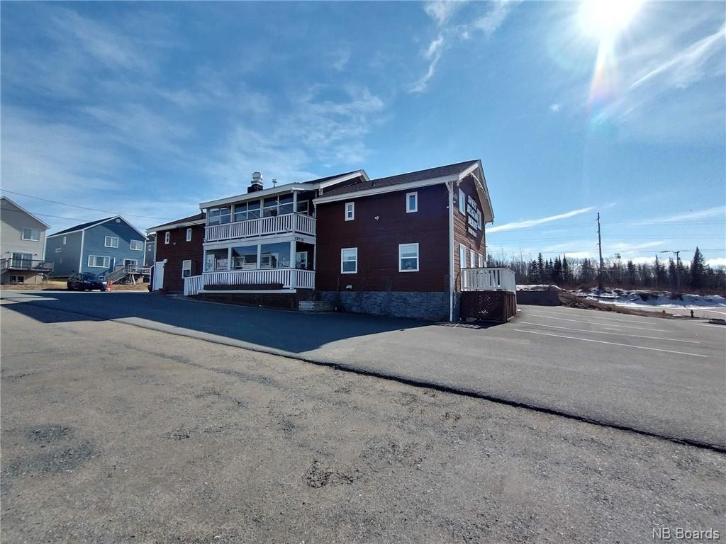 23 Ashton Court, Fredericton, New Brunswick, Canada