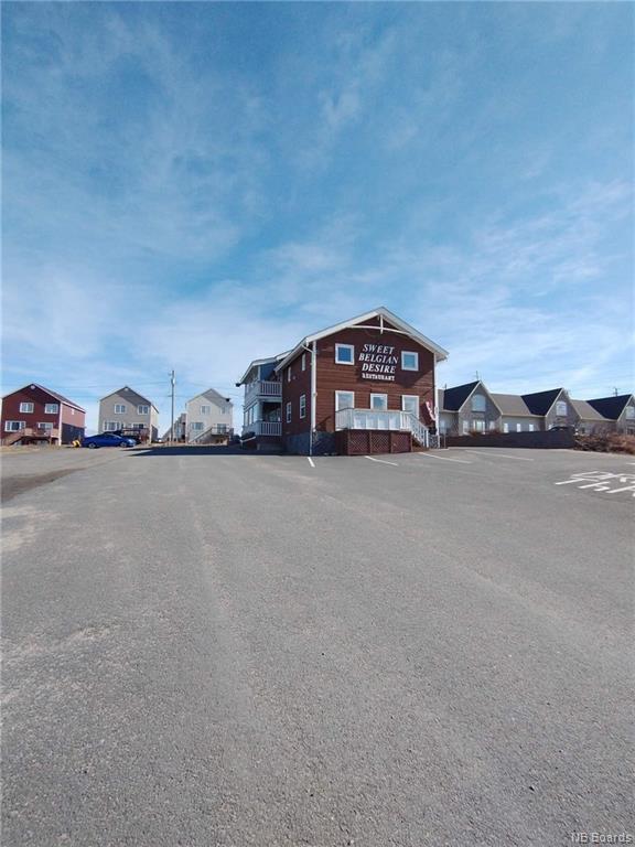 23 Ashton Court, Fredericton, New Brunswick, Canada