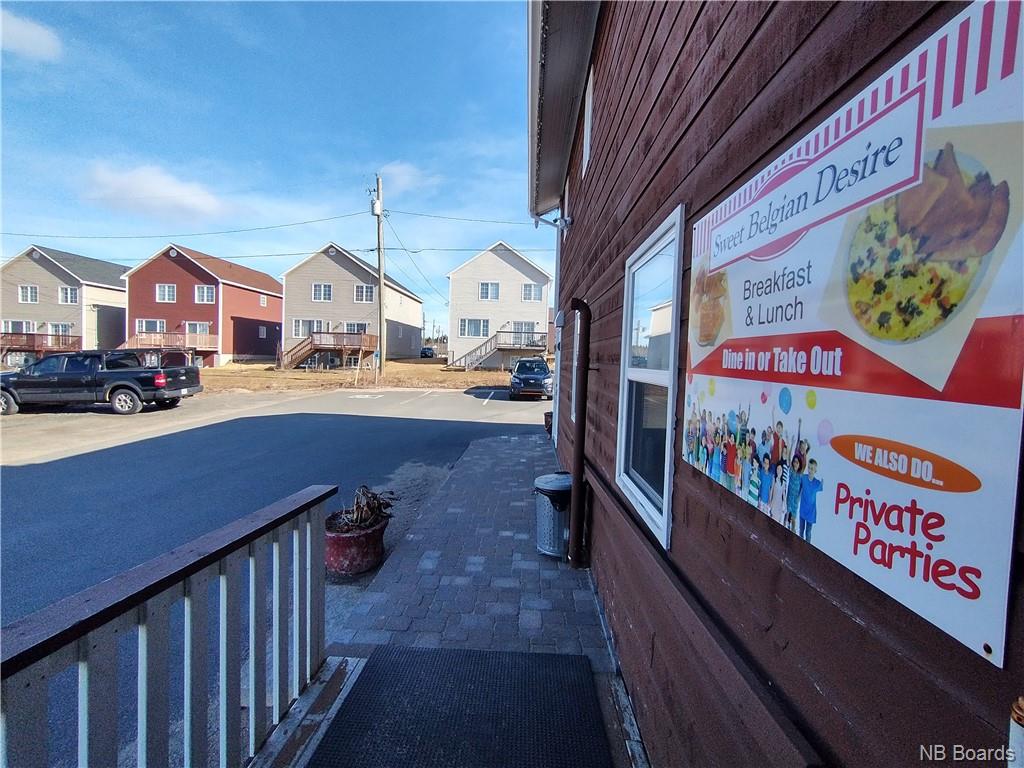 23 Ashton Court, Fredericton, New Brunswick, Canada