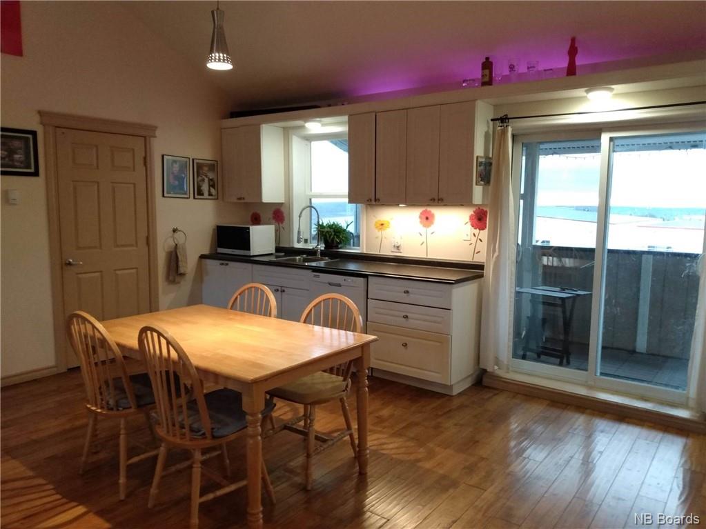 23 Ashton Court, Fredericton, New Brunswick, Canada