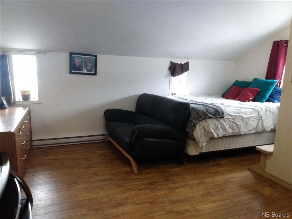 23 Ashton Court, Fredericton, New Brunswick, Canada