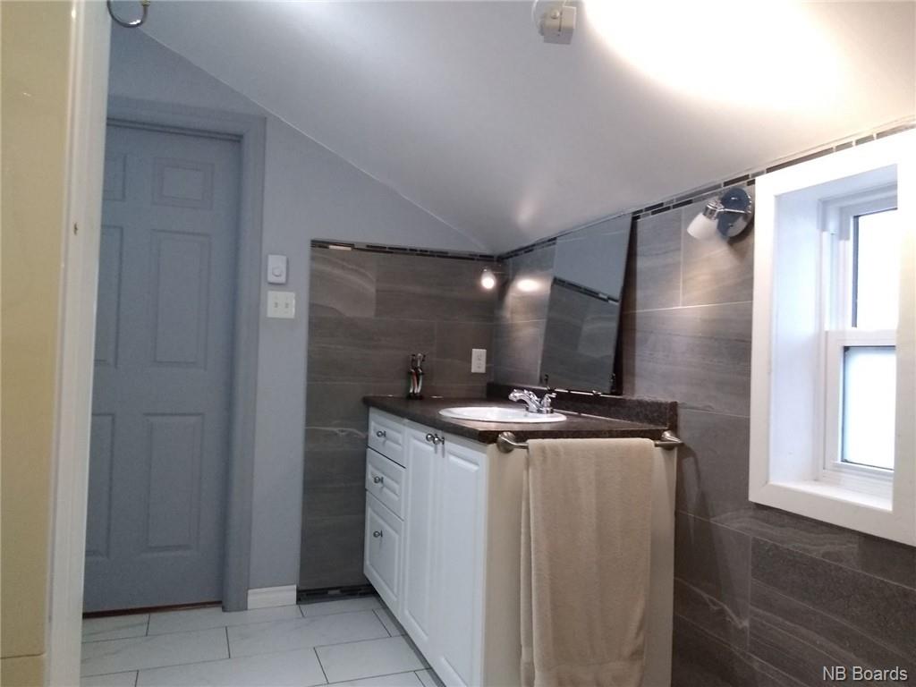 23 Ashton Court, Fredericton, New Brunswick, Canada