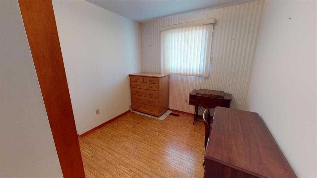2590 HANNAH Street, Oil Springs, Ontario, Canada