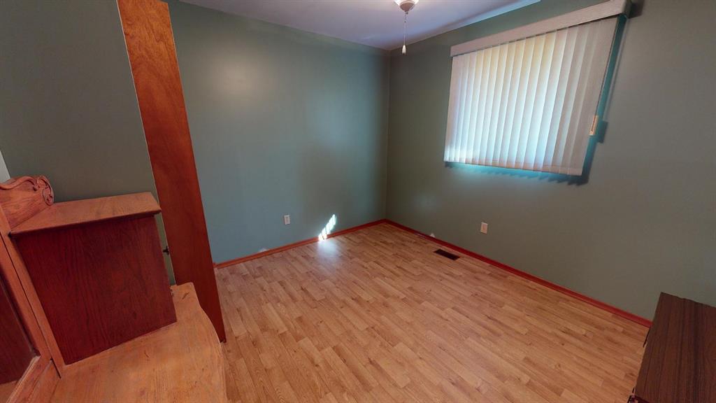 2590 HANNAH Street, Oil Springs, Ontario, Canada