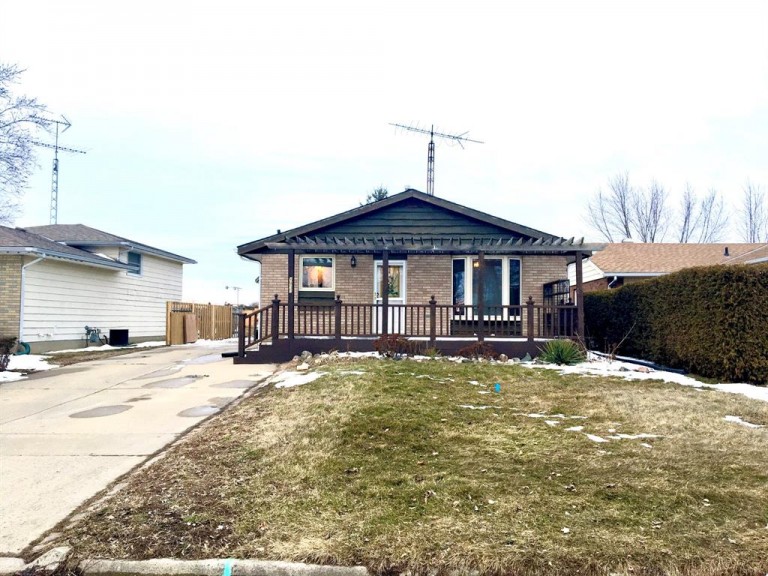 4022 CARDINAL CRESCENT, Petrolia, Ontario, Canada