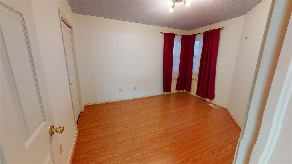 1866 WESTGROVE Drive, Sarnia, Ontario, Canada