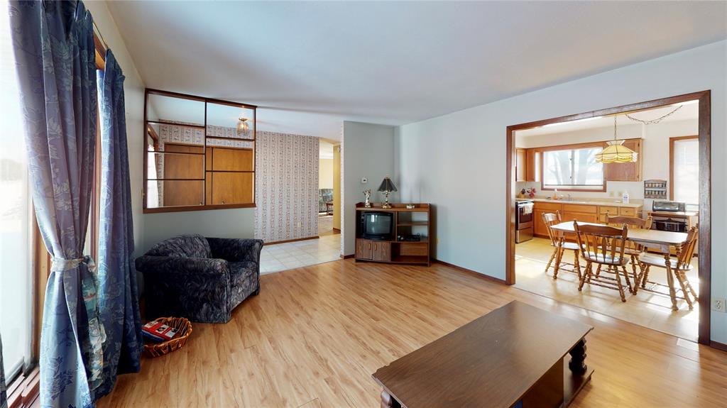 4327 ROKEBY Line, Petrolia, Ontario, Canada