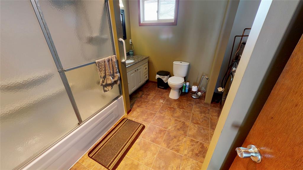 4327 ROKEBY Line, Petrolia, Ontario, Canada