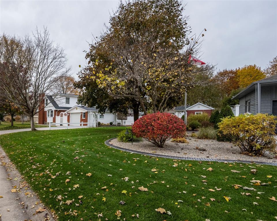 1230 WEBSTER Drive, Sarnia, Ontario, Canada