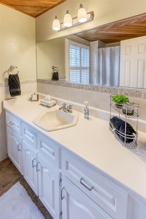 1230 WEBSTER Drive, Sarnia, Ontario, Canada