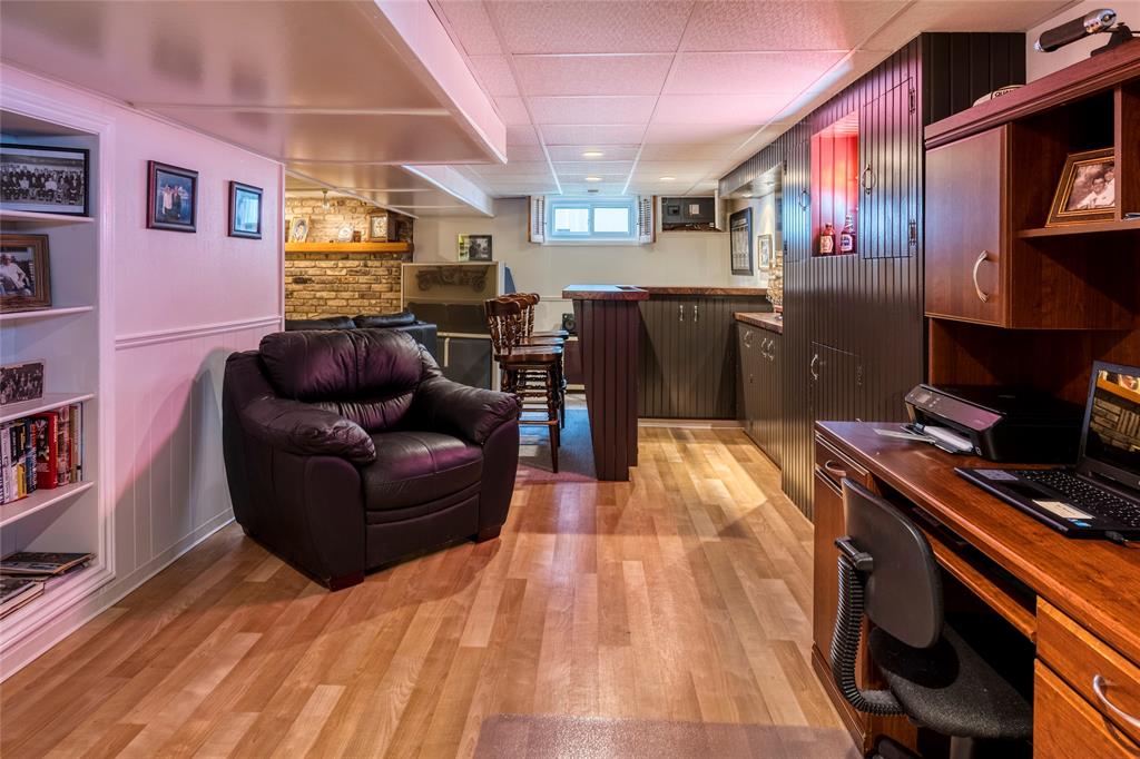 1230 WEBSTER Drive, Sarnia, Ontario, Canada