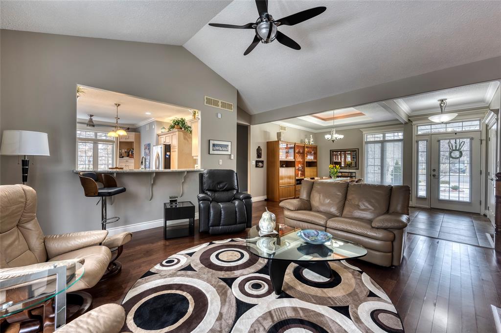 1077 LAKESHORE Road, Sarnia, Ontario, Canada