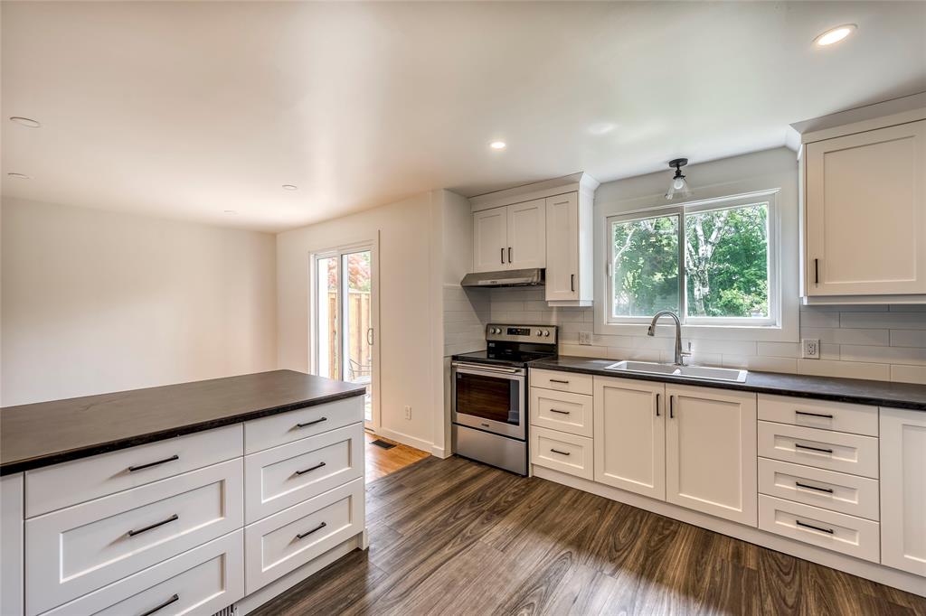 445 LAKESHORE Road, Sarnia, Ontario, Canada