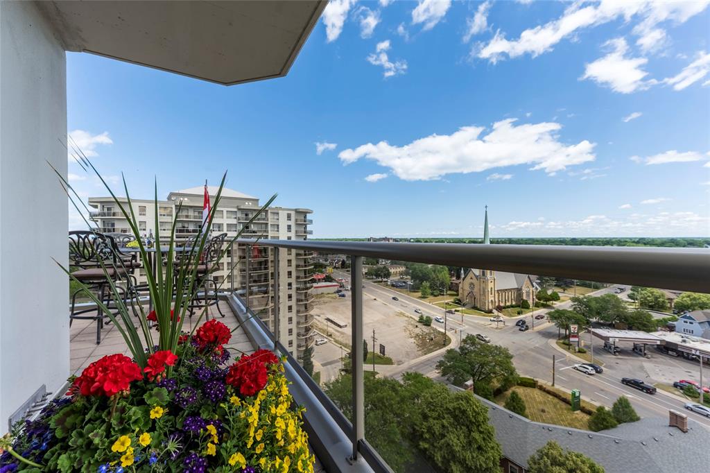 350 FRONT Street North Unit# 1301, Sarnia, Ontario, Canada