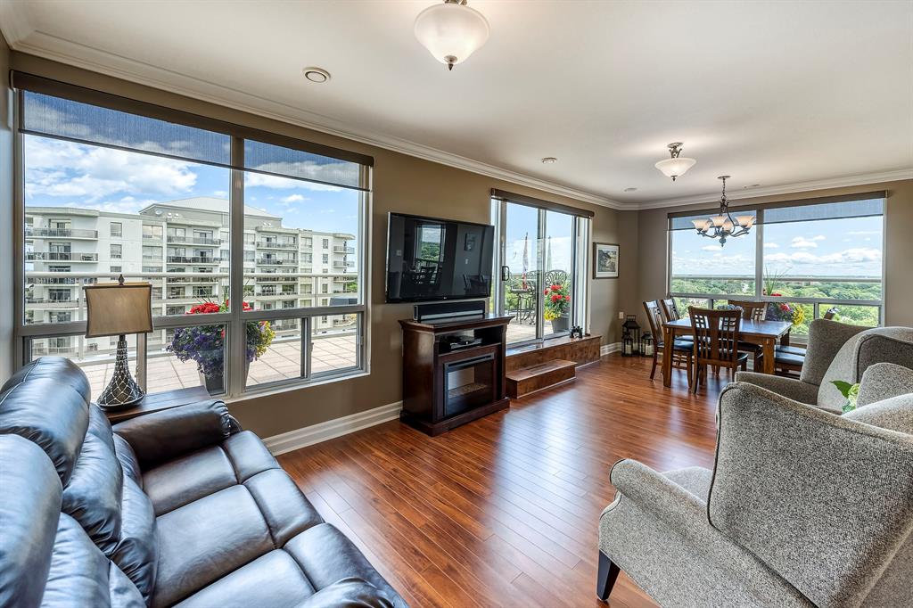 350 FRONT Street North Unit# 1301, Sarnia, Ontario, Canada