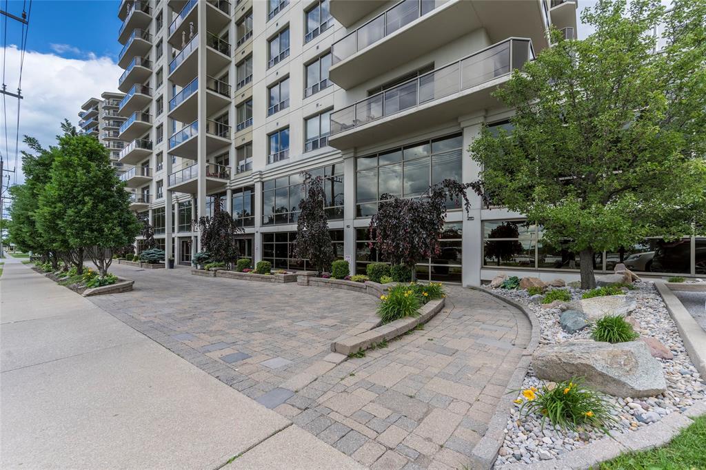 350 FRONT Street North Unit# 1301, Sarnia, Ontario, Canada