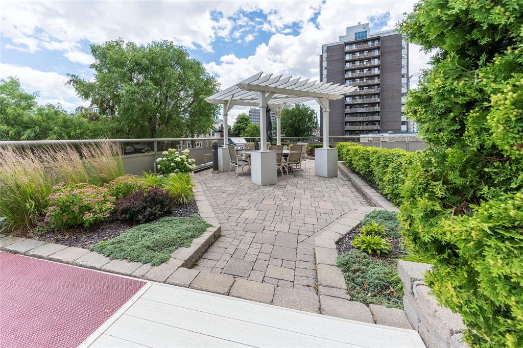 350 FRONT Street North Unit# 1301, Sarnia, Ontario, Canada