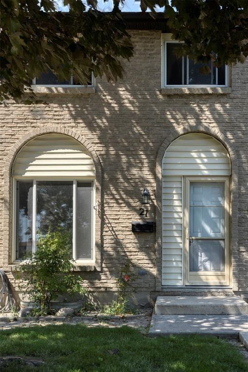 215 TRUDEAU Drive Unit# 21