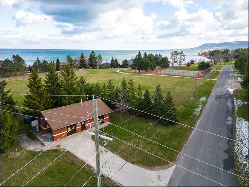 11 BAY Street E Unit #10, Town of the Blue Mountains, Ontario, Canada