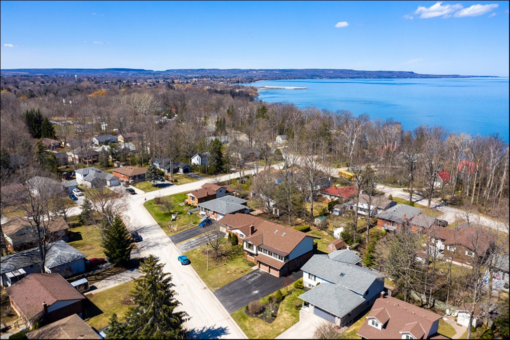 20 Parklane Crescent, Meaford, Ontario, Canada