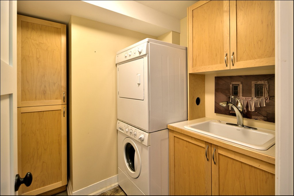 59 King Street East, Unit #1, Thornbury, Ontario, Canada