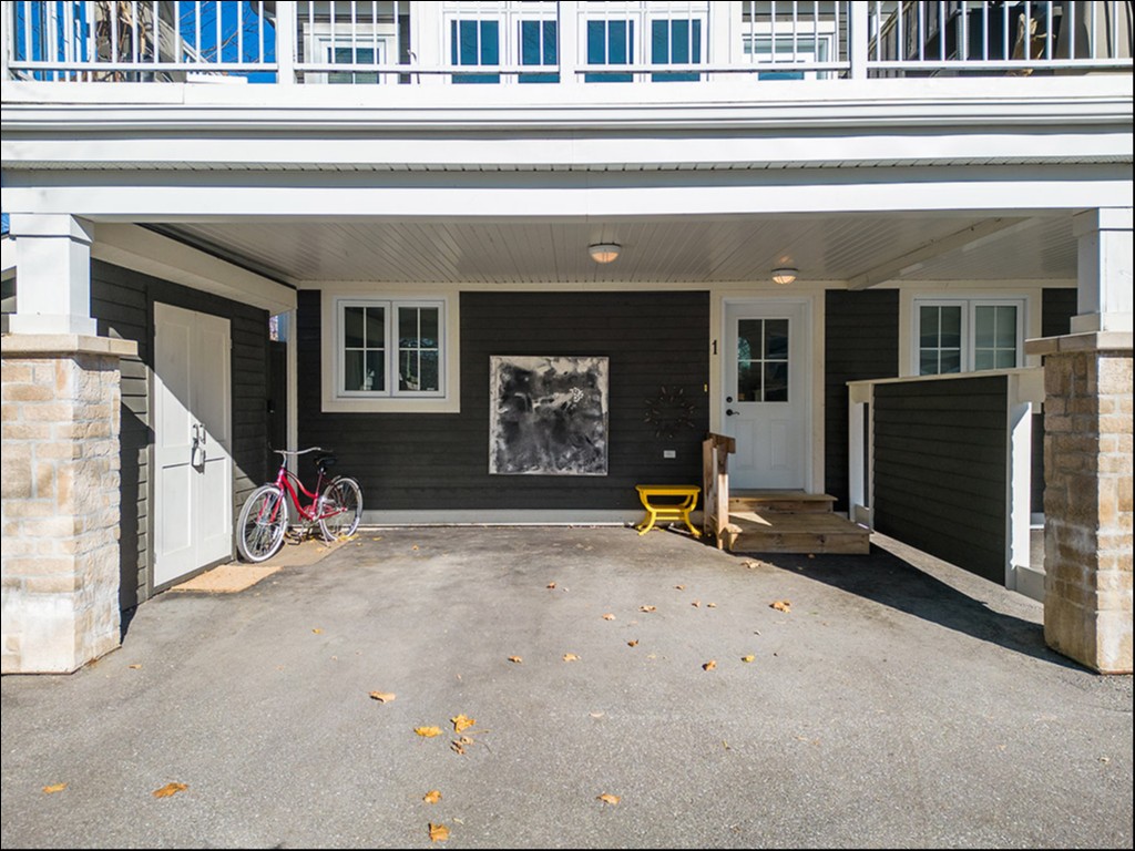 59 King Street East, Unit #1, Thornbury, Ontario, Canada