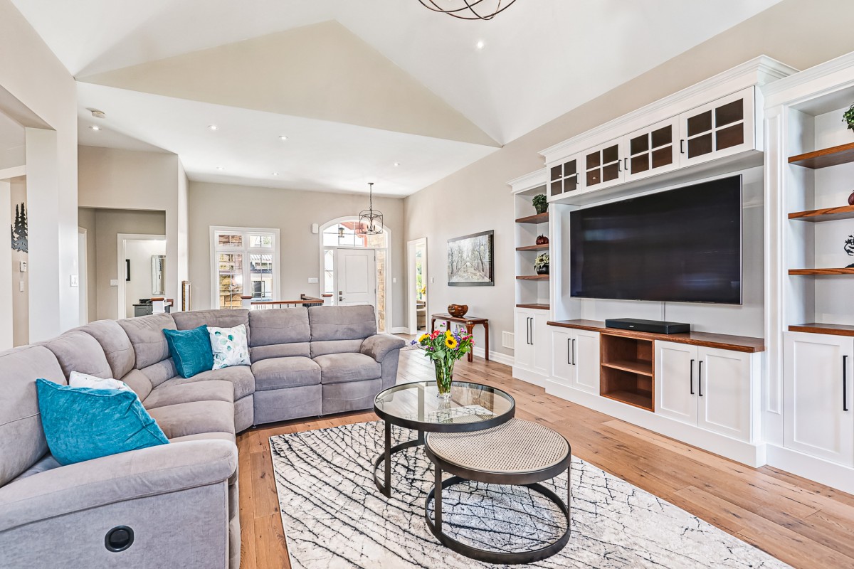 126 West Ridge Drive, Town of the Blue Mountains, Ontario, Canada