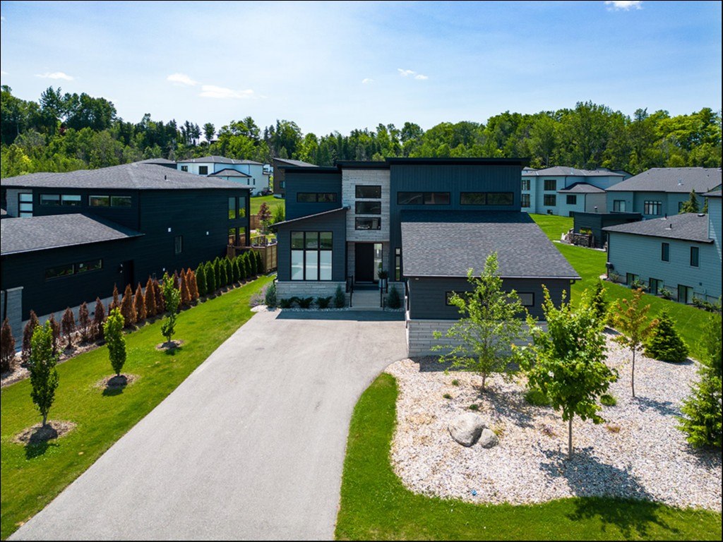 122 Tekiah Road, Town of the Blue Mountains, Ontario, Canada