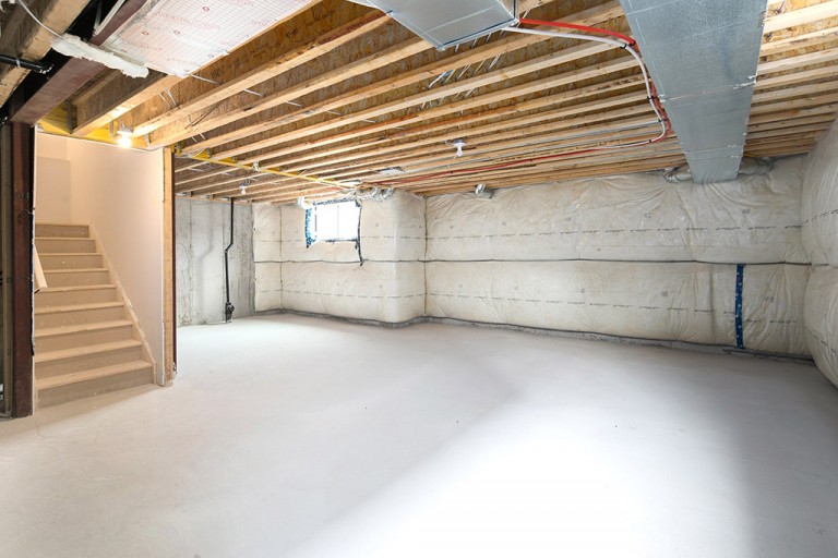 127 Yvonne Crescent, Town of the Blue Mountains, Ontario, Canada
