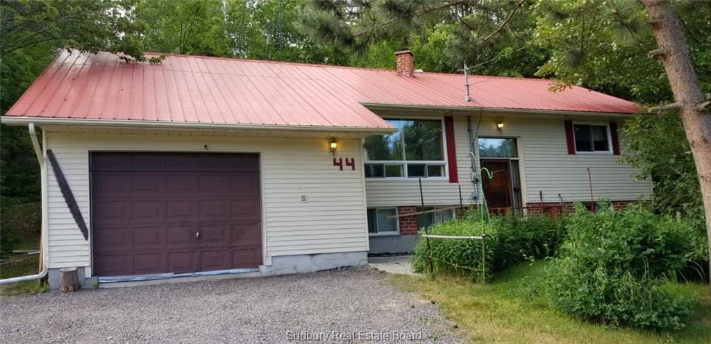 44 Randolph Road, Whitefish Ontario, Canada