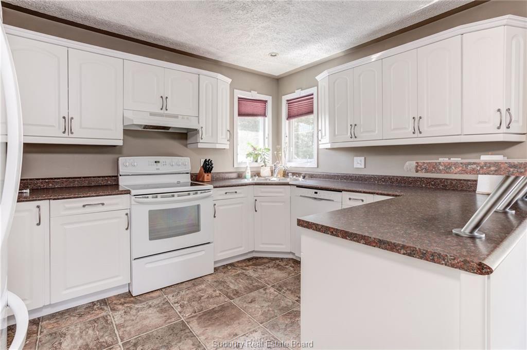 4117 Gaston Avenue, Hanmer Ontario, Canada