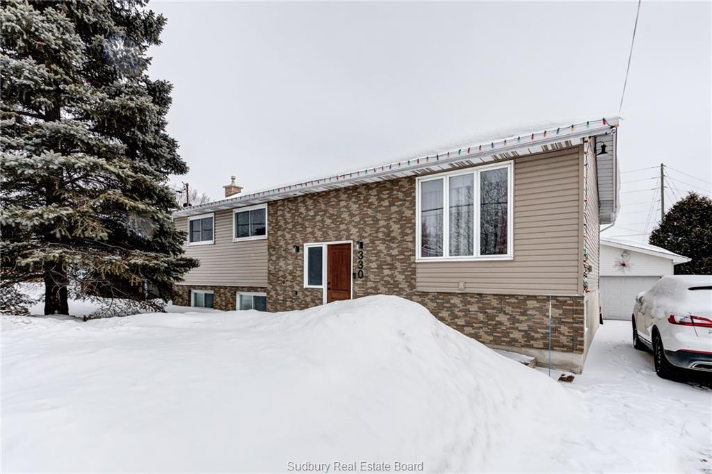 330 Catherine Drive, Garson Ontario, Canada