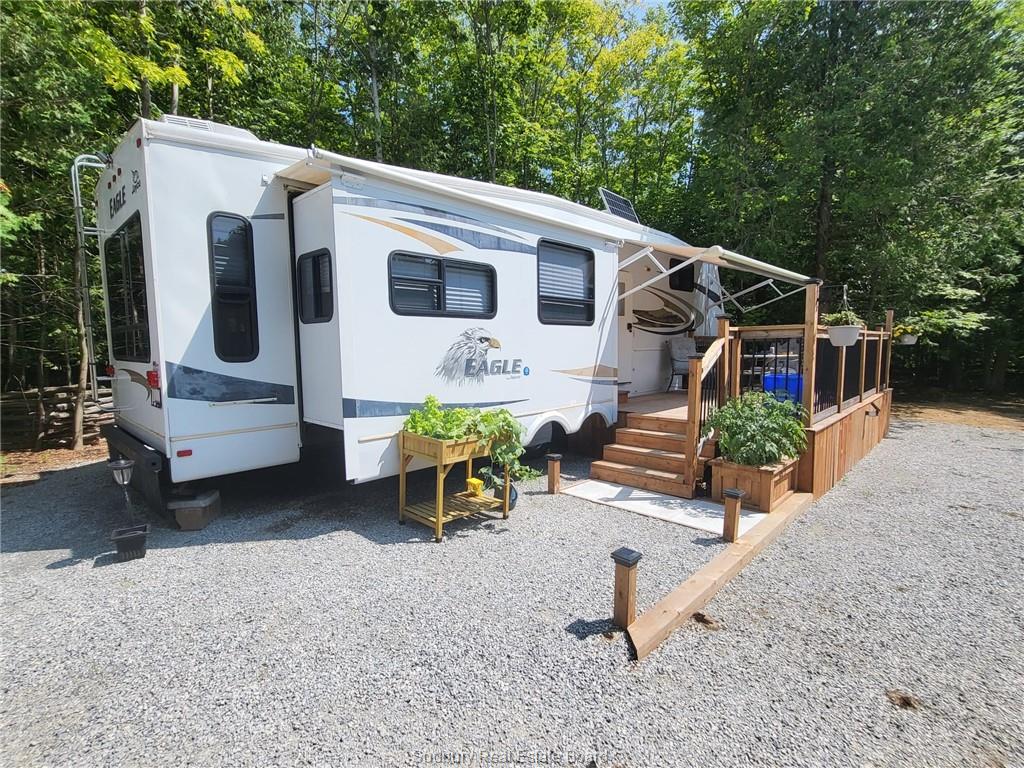 404 Perivale Road W, Spring Bay Ontario, Canada