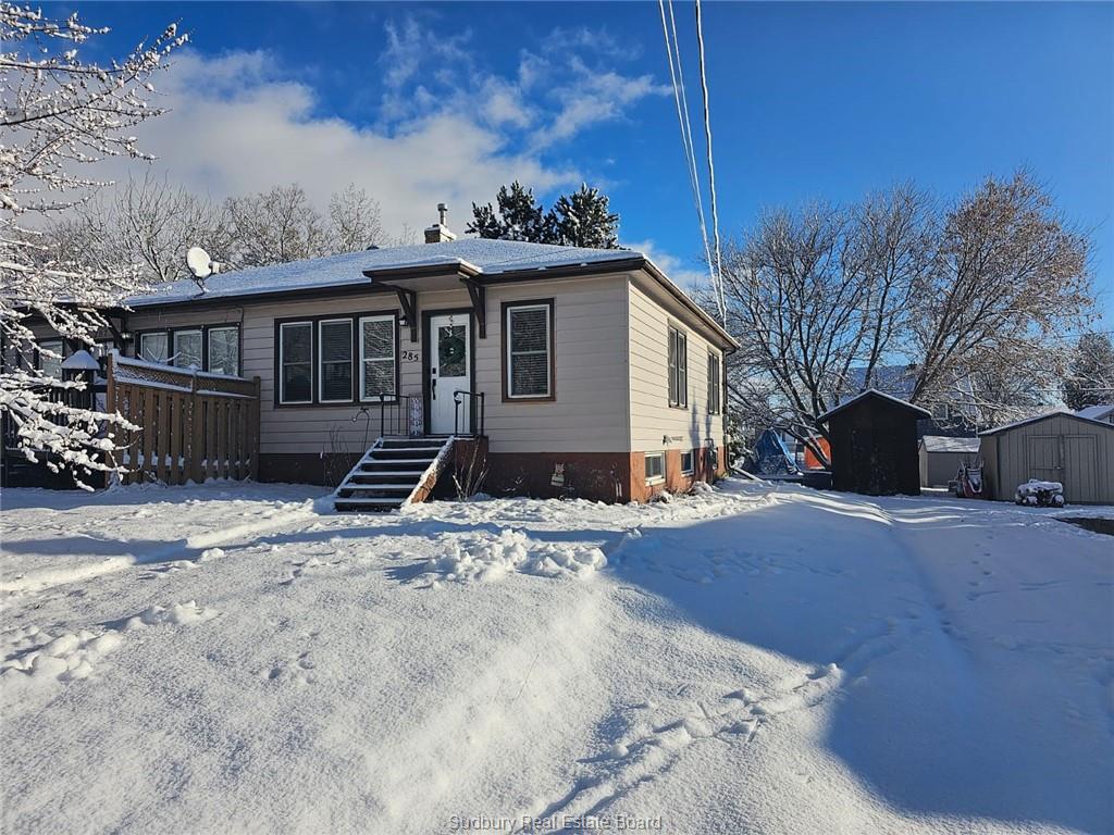 285 Sixth Avenue, Lively Ontario, Canada