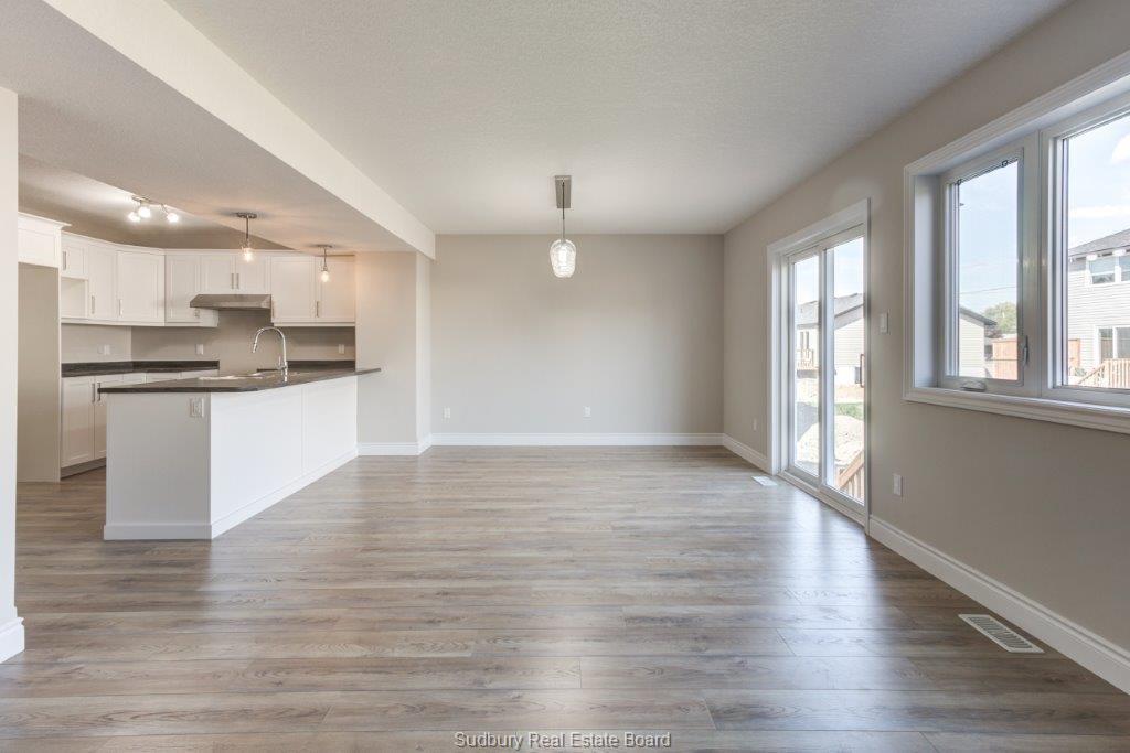 1332 Arvo Road, Sudbury, Ontario, Canada