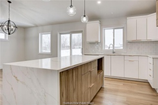 831 Moonrock, Sudbury Ontario