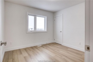 831 Moonrock, Sudbury Ontario