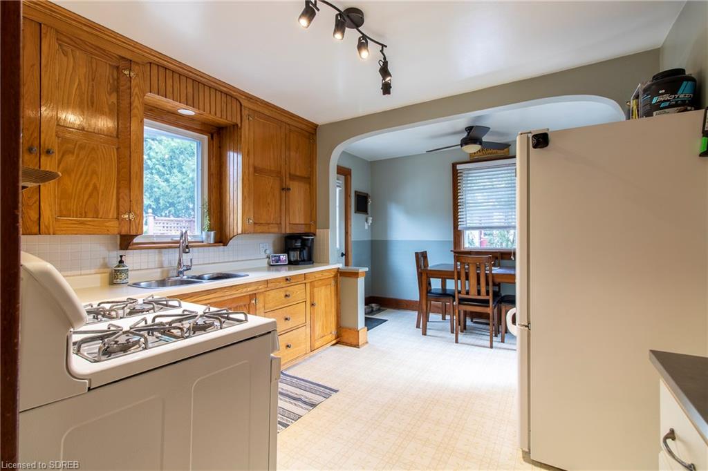 69 CHURCH Street E, Delhi, Ontario, Canada