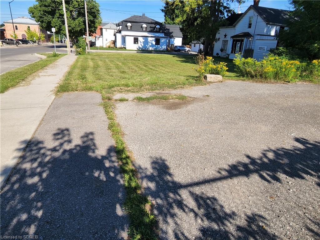 154 ROBINSON Street, Simcoe, Ontario, Canada