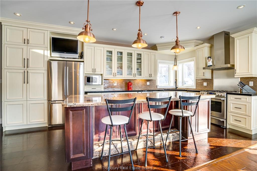 2804 Treeview Road, Sudbury Ontario, Canada