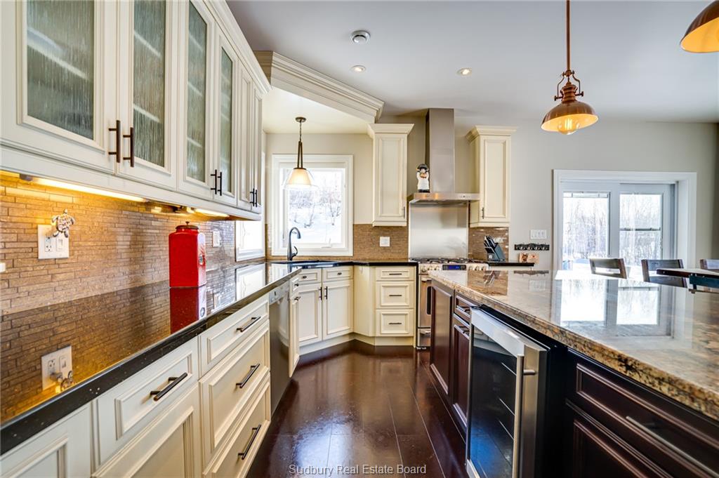 2804 Treeview Road, Sudbury Ontario, Canada