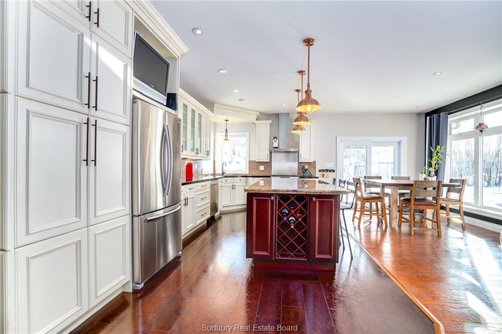 2804 Treeview Road, Sudbury Ontario, Canada