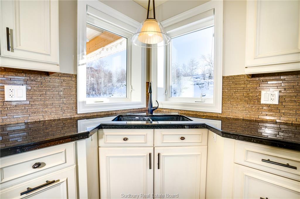 2804 Treeview Road, Sudbury Ontario, Canada