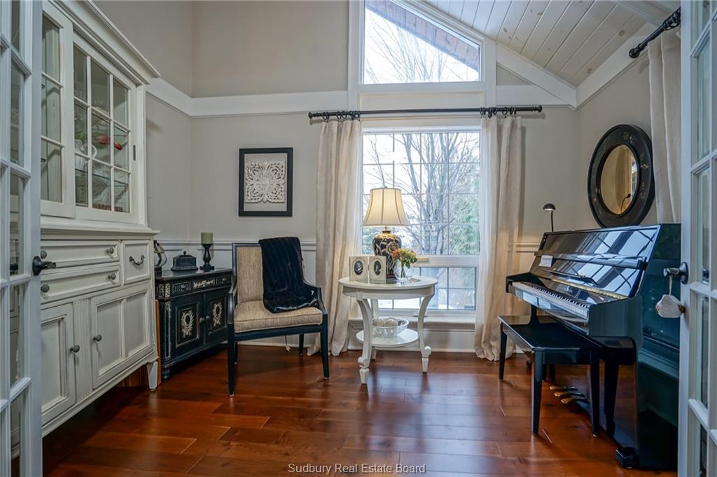 922 Roderick Avenue, Sudbury Ontario, Canada