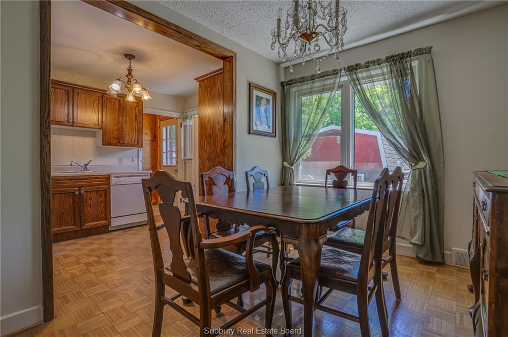 330 Jeanne D'Arc Avenue, Sudbury Ontario, Canada