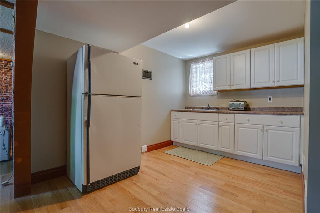 330 Jeanne D'Arc Avenue, Sudbury Ontario, Canada