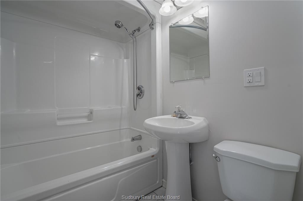 1350 Hawthorne Drive, Sudbury, Ontario, Canada