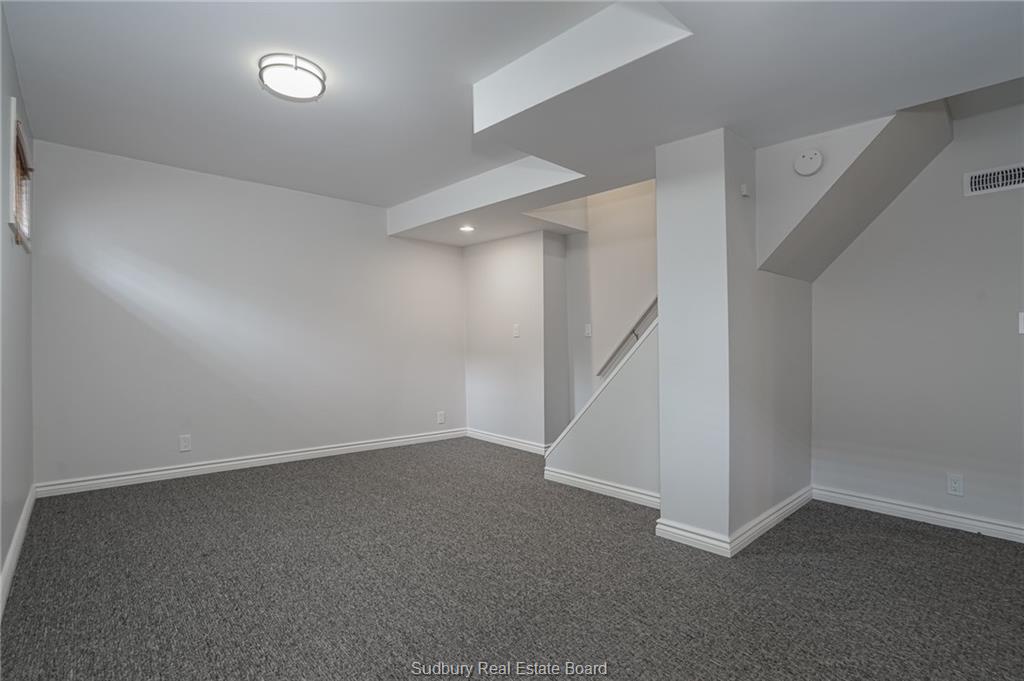 1350 Hawthorne Drive, Sudbury, Ontario, Canada