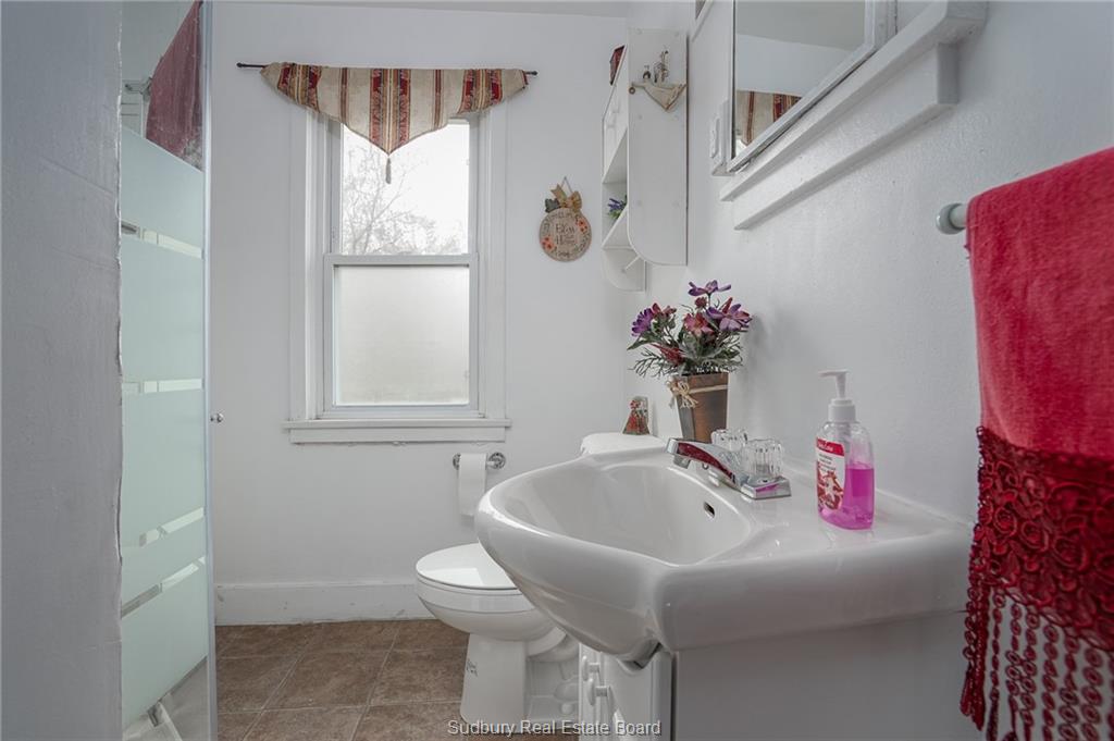 1350 Hawthorne Drive, Sudbury, Ontario, Canada